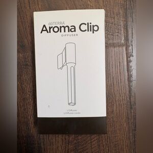 doTERRA Aroma Clip Diffuser - White and Black